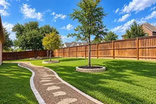 221 Lake Rim Cir, Georgetown, TX 78633 - Photo 2