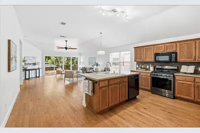 700 Hilltop Drive, Leander, TX 78641 - Photo 6