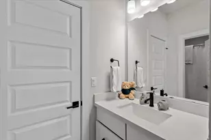 8404 Ambergill Ct, Austin, TX 78744 - Photo 24