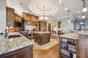 259 Chimney Cove Dr, Marble Falls, TX 78654 - Photo 14