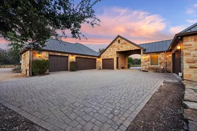 259 Chimney Cove Drive, Marble Falls, TX 78654 - Photo 4