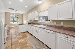 226 Cedar Hills Dr, Elgin, TX 78621 - Photo 14