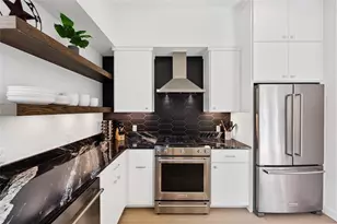 1704 E 32nd St, Austin, TX 78722 - Photo 8