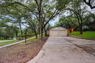 2 Timbercrest St, San Marcos, TX 78666 - Photo 2