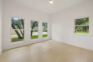 201 Crescent Bluff, Lakeway, TX 78734 - Photo 26