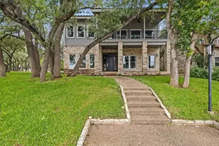 201 Crescent Bluff, Lakeway, TX 78734 - Photo 2