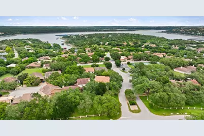 201 Crescent Bluff, Lakeway, TX 78734 - Photo 38