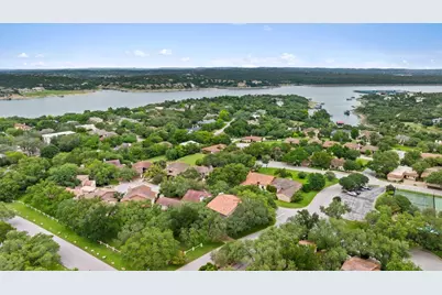 201 Crescent Bluff, Lakeway, TX 78734 - Photo 36