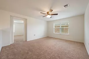 10909 Helms Deep Dr, Austin, TX 78754 - Photo 14