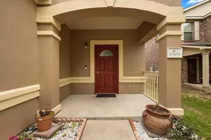 10909 Helms Deep Dr, Austin, TX 78754 - Photo 2