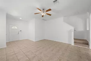 10909 Helms Deep Dr, Austin, TX 78754 - Photo 4
