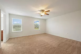 10909 Helms Deep Dr, Austin, TX 78754 - Photo 16
