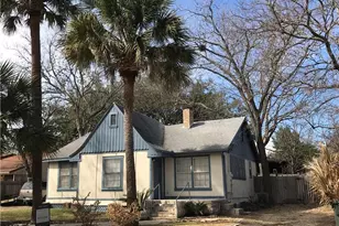 510 Harvey St, San Marcos, TX 78666 - Photo 2
