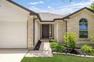 105 Lakemont Dr, Hutto, TX 78634 - Photo 4