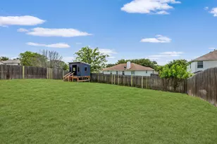 105 Lakemont Dr, Hutto, TX 78634 - Photo 24
