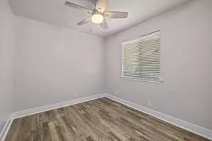 105 Lakemont Dr, Hutto, TX 78634 - Photo 20