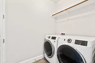 221 Bent Crk Ln, Georgetown, TX 78628 - Photo 6