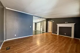 107 Shady Oaks Dr, Dale, TX 78616 - Photo 2