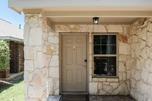 3516 Breckenridge Dr, Austin, TX 78744 - Photo 2