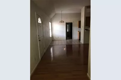 1303 N Bishop, San Marcos, TX 78666 - Photo 4