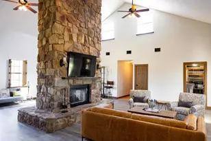 1901 Harmon Hills Rd, Dripping Springs, TX 78620 - Photo 16