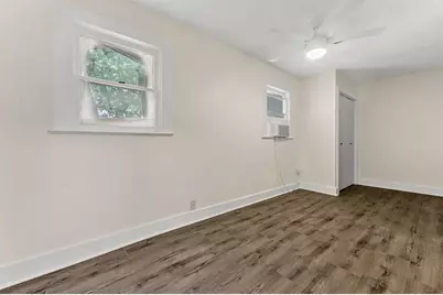 610 W 35th Street #B, Austin, TX 78705 - Photo 16