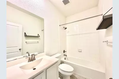 105 Eagle Lake Drive, Hutto, TX 78634 - Photo 14