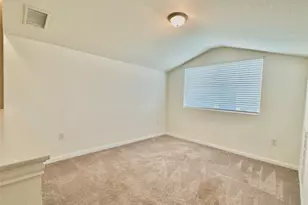 105 Eagle Lake Dr, Hutto, TX 78634 - Photo 12