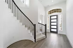 301 Ginger St, Buda, TX 78610 - Photo 10