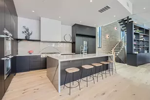1315 W 9th St, Austin, TX 78703 - Photo 12