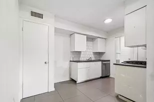 2301 Mission Hill Dr, Austin, TX 78741 - Photo 8