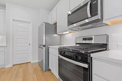 7916 Andravida Drive, Austin, TX 78747 - Photo 14