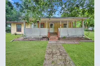 303 N Lexington Street, Holland, TX 76534 - Photo 1