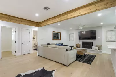 9016 W Pointer Lane, Austin, TX 78758 - Photo 8