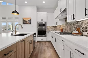 305 Avena Trl, Austin, TX 78738 - Photo 6