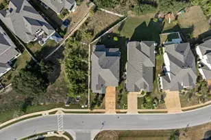 305 Avena Trl, Austin, TX 78738 - Photo 34