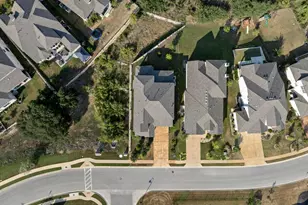 305 Avena Trl, Austin, TX 78738 - Photo 34