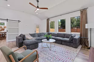 118 Waimanalo Ln, Bastrop, TX 78602 - Photo 6