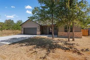 118 Waimanalo Ln, Bastrop, TX 78602 - Photo 2