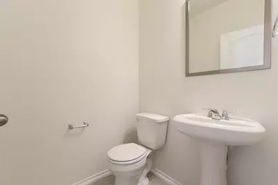 8203 Knoxville Trail, Austin, TX 78744 - Photo 32