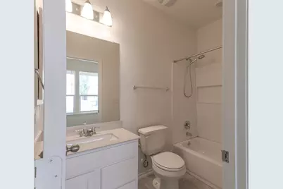 8203 Knoxville Trail, Austin, TX 78744 - Photo 12