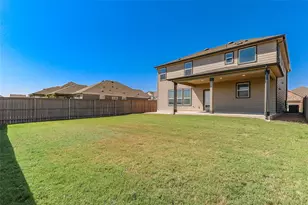 8203 Knoxville Trl, Austin, TX 78744 - Photo 36