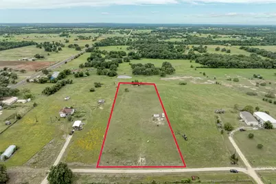 921 9th Street, Lexington, TX 78947 - Photo 2