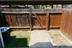 12325 Los Indios Trail, Austin, TX 78729 - Photo 20