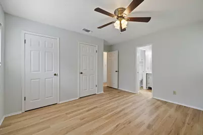 704 Brookwood Circle, Taylor, TX 76574 - Photo 24
