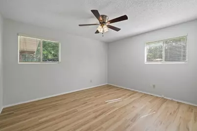 704 Brookwood Circle, Taylor, TX 76574 - Photo 20