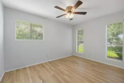 704 Brookwood Circle, Taylor, TX 76574 - Photo 24