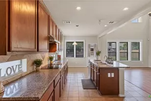 2063 Western Pecan, New Braunfels, TX 78130 - Photo 12