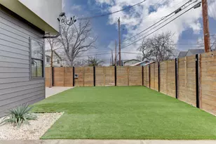 2501 E 4th St, Austin, TX 78702 - Photo 30