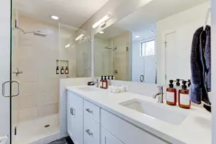 2501 E 4th St, Austin, TX 78702 - Photo 16
